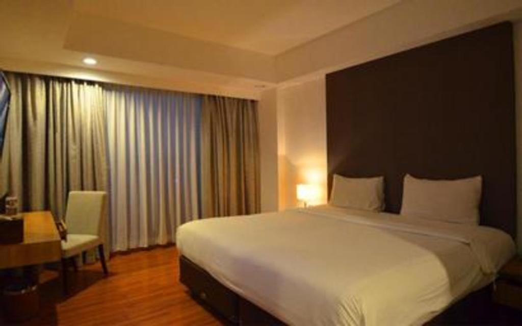 Arch Hotel Bogor Buitenkant foto