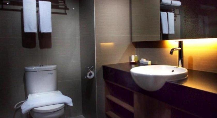 Arch Hotel Bogor Buitenkant foto